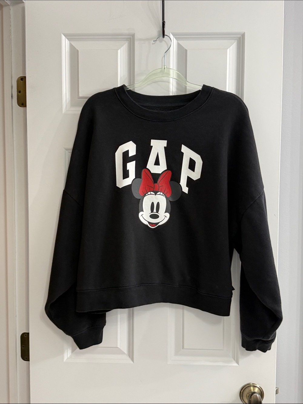GAP Black Crewneck Sweatshirt with Minnie Mouse Graphic and Red Bow